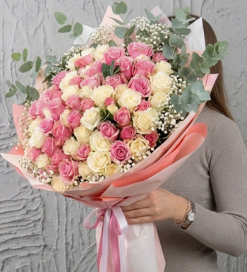 pembe ve beyaz gül